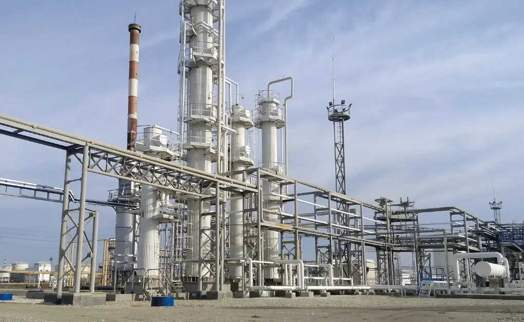 Exterior of oil refinery facility in remote area