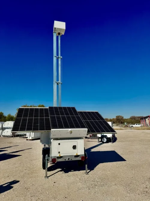 2M Technology 2MVSC-4000C solar-powered security trailer in outdoor parking lot